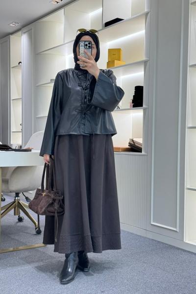 Burgu Kumaş Garnili Takım Siyah