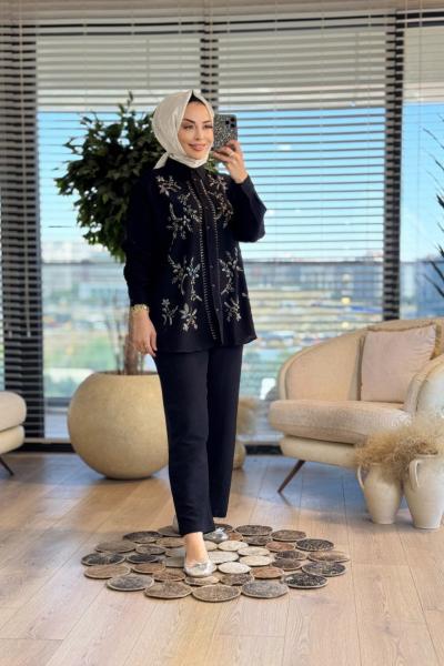 2020 Ön Boncuk Dal Ve Çiçek İşleme Gömlek Siyah