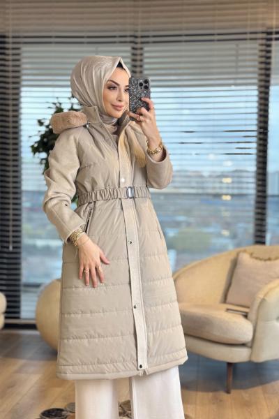 2582 Kombinli Kapitone Kapşonu Kürklü Kaban Bej