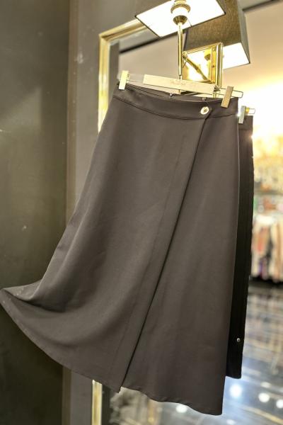 25K8001 Ön Parçalı Etek Siyah