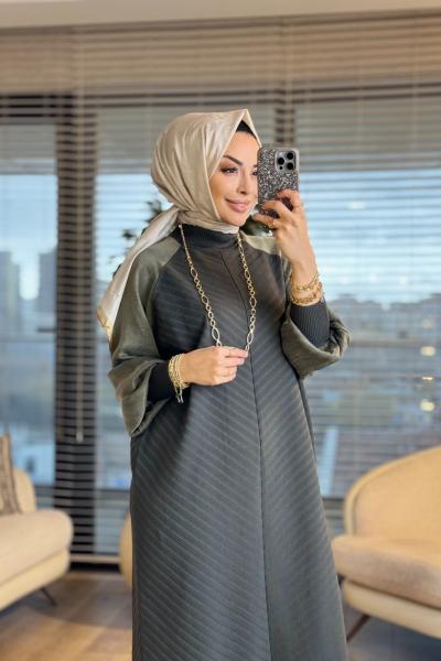 282 Ön Arka V Örgülü Kolları Kupra Elbise Haki