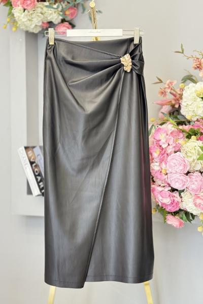 35932 Deri Metal Aksesuarlı Etek Siyah