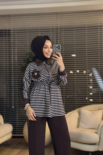 72054 Üstü Çizgili Kol Ve Pantolon Yanı Taşlı Takım Kahve