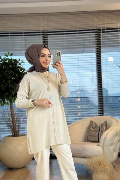 7330 Ön Ve Etek Ucu Biye Detaylı Triko Tunik Bej