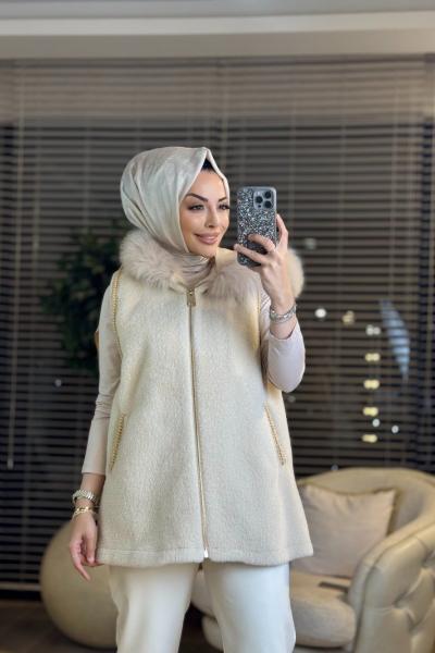 9060 Zincir İşlemeli Kürk Detaylı Kapşonlu Yelek Taş