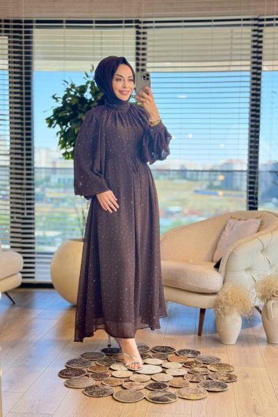 PR5709 Şifon Taş Baskı Yaka Büzgülü Elbise Kahve